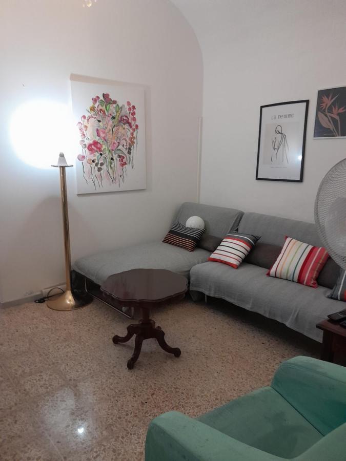 Apartament Da Julia Oristano Zewnętrze zdjęcie
